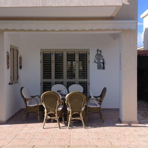Villa Tala View