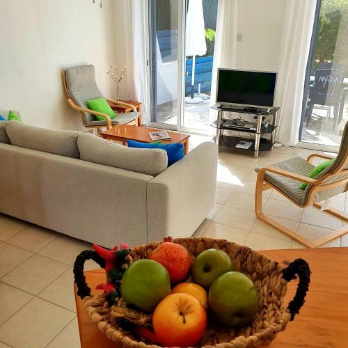2 Bedroom Townhouse On Very Popular Complex With Pool View