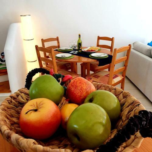 2 Bedroom Townhouse On Very Popular Complex With Pool View
