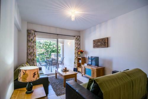 Hesperides Gardens Cozy Apartment In Paphos