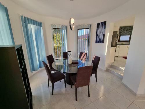 Villa Phoenix In Secret Valley