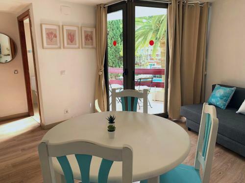 Corcega Salou Beach Apartaments