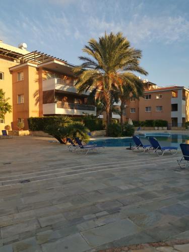 Apartamento Iris Village (Near Kings Avenue Mall}