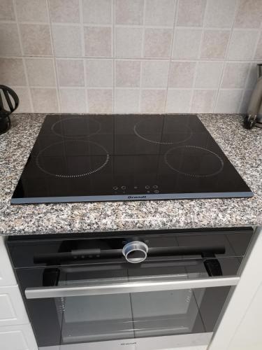 Apartamento Iris Village (Near Kings Avenue Mall}