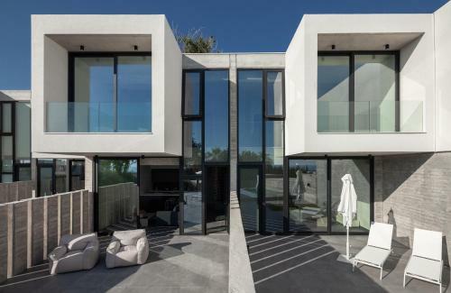 Sunset Park Villas