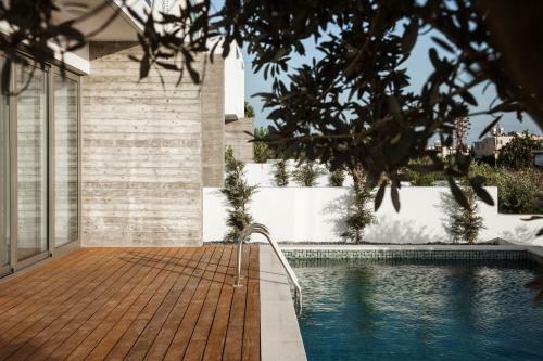 Lemon Grove Modern Villa