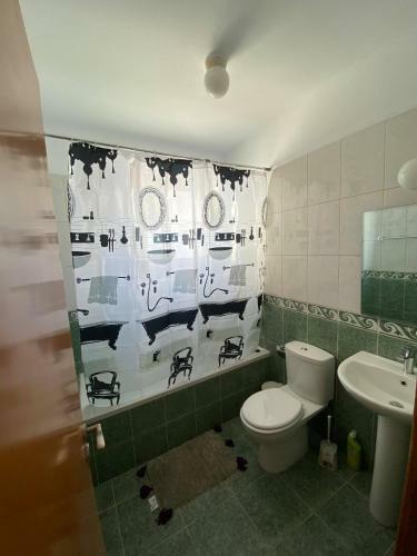 Cosy Apartment In Kato Paphos With Pool Access