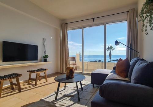 Apartamento Phaedrus Living: Seaview Luxury Flat Paphinia 204