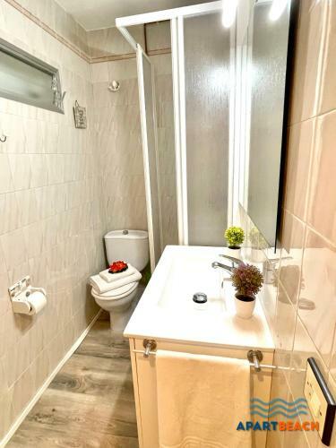Apartbeach Sayonara 125 Climatizado Y Piscina
