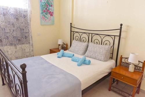 Queens Garden Apartment