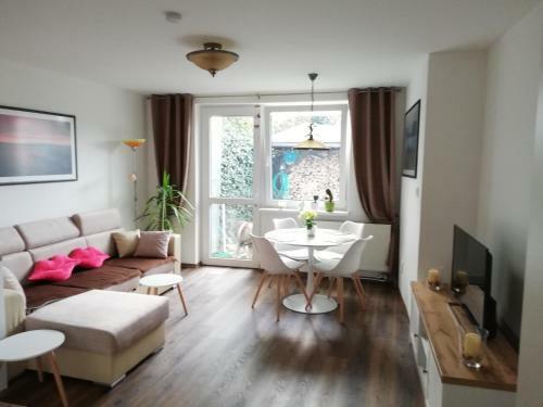 Apartm�n - V�hled Na Prad?d Ze Zahrady Domu