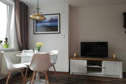 Apartm�n - V�hled Na Prad?d Ze Zahrady Domu