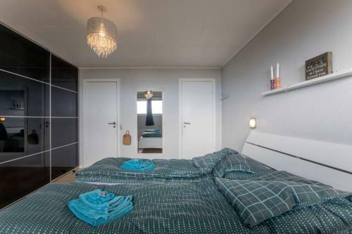 Faroeguide Seaview Villa And Apartment