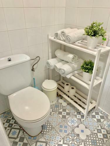 Apartamentos Mora 2�a