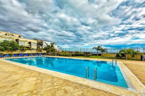 Townhouse 3 Bedrooms On The First Line