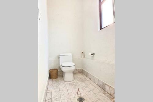 Hermosa Casa En Cuernavaca Con Alberca Calefacci�n Solar