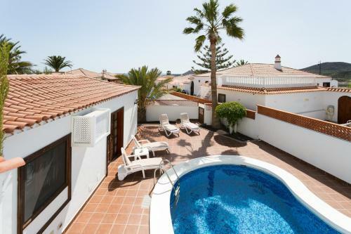 Spectacular Sunny Family Villa