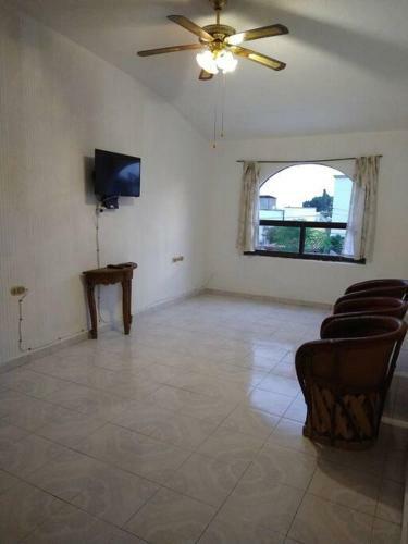 Hermosa Casa En Cuernavaca: Jard�n Del Lago