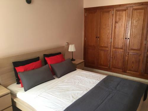 Andylins Place 102 Apartment