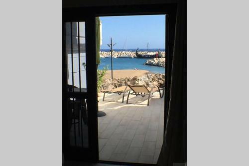 Front Line Apartment In Amarilla Golf
