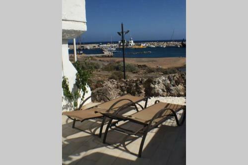 Front Line Apartment In Amarilla Golf