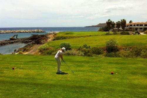 Front Line Apartment In Amarilla Golf