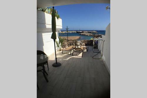 Front Line Apartment In Amarilla Golf