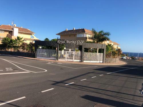 Royal Marina Golf Apartment