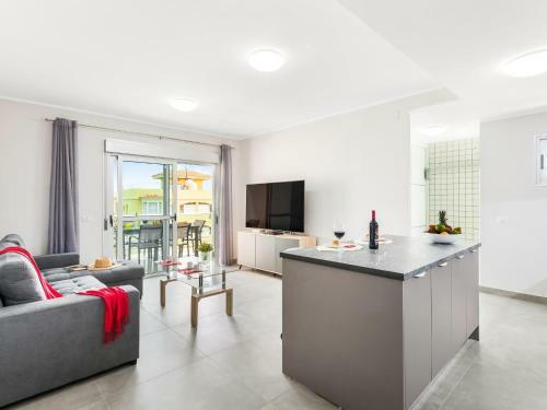 A31 Amazing 2 Bedroom Apartment Terrace And Pool