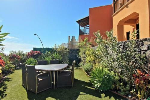 San Blas Villa! Sea Front Terrace!