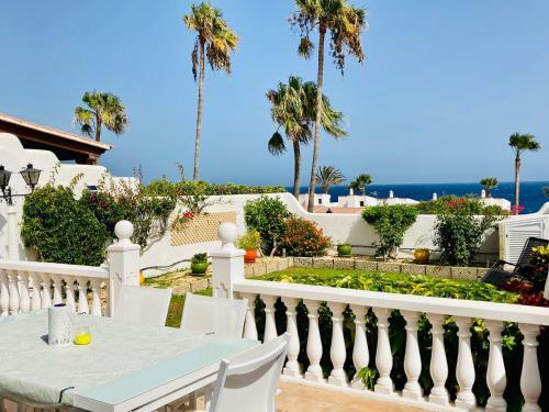 Villa With Sea View And Luxury Heated Pool