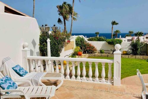Villa With Sea View And Luxury Heated Pool
