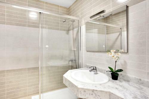 Royal Marina Apartment