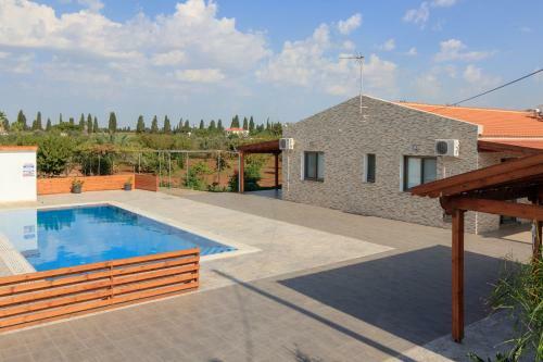 Berryrose Villa