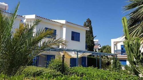 Pervolia Villa At Faros Beach