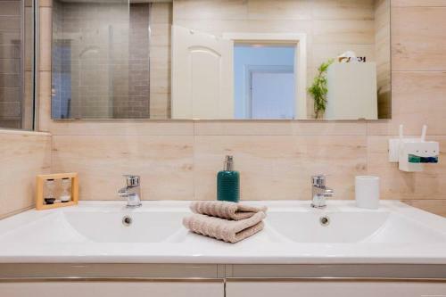 Pure By H&h - Adelfas 1, Golf Del Sur