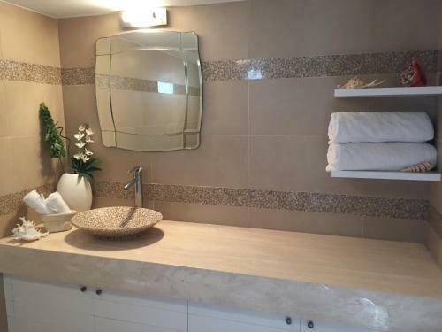Deluxe First Line Villa