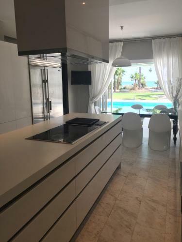 Deluxe First Line Villa