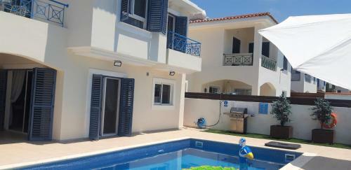 "fun In The Sun" Villa
