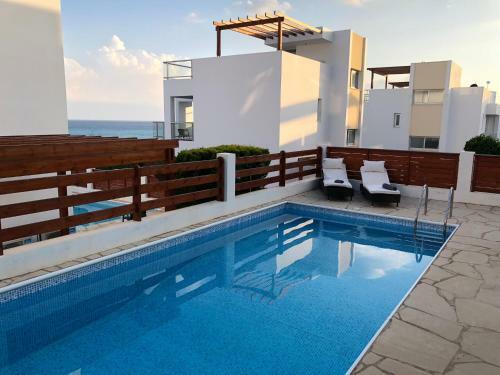 Marina View Villa 11