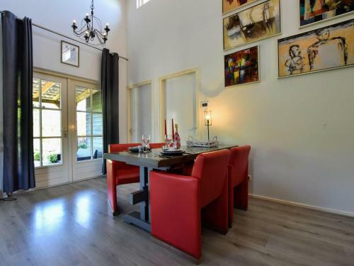 Cozy Holiday Home In Eerbeek With Private Garden