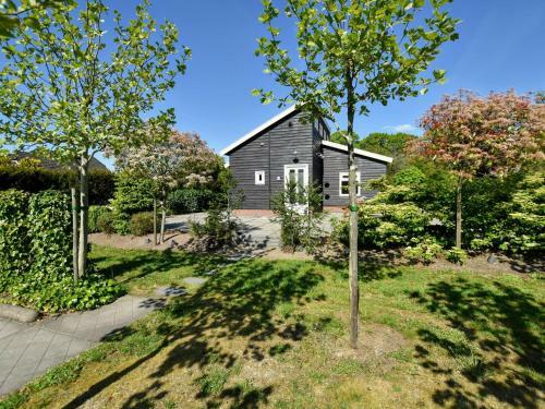 Cozy Holiday Home In Eerbeek With Private Garden