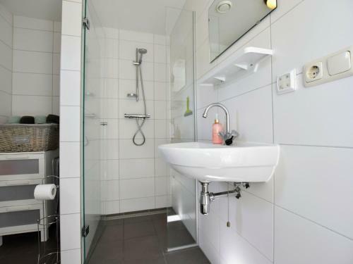 Cozy Holiday Home In Eerbeek With Private Garden