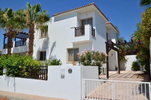 Paradise Villa 14-peyia