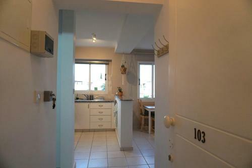 Top Seaview Apartment In Peyia