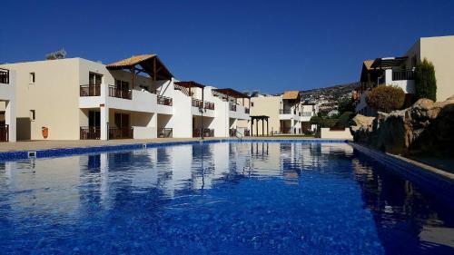 Apartamento Studio, E104 With Double Bed, Kitchen & Shower Room, Sunny Balcony