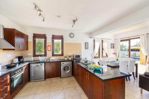 Villa Eliza, Coral Bay
