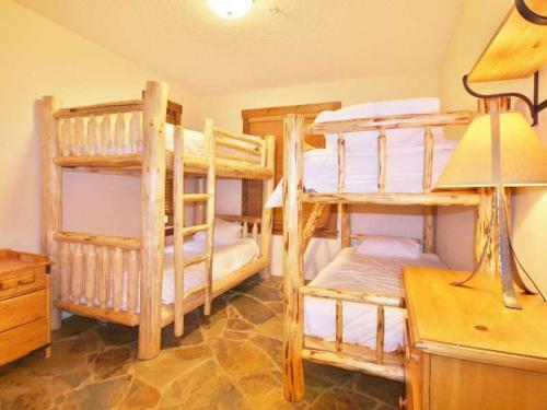 2 Bedroom And Loft Cabin 506