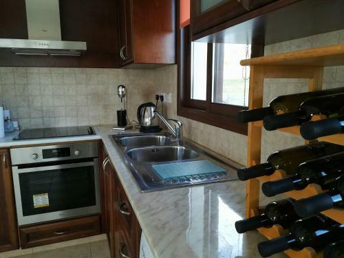 Beautiful "aggos Cliff" House In Pissouri Cyprus