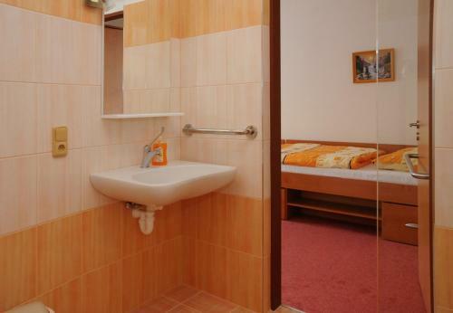Hostal Penzion Rakovec